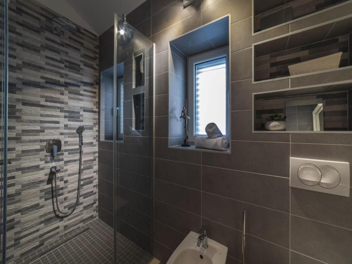 Apartment Fiora Каштела Экстерьер фото