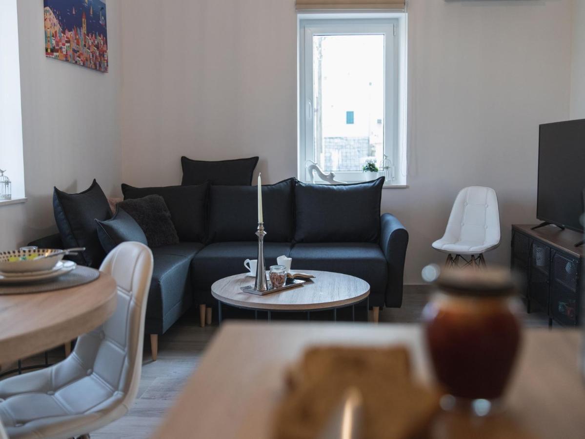 Apartment Fiora Каштела Экстерьер фото