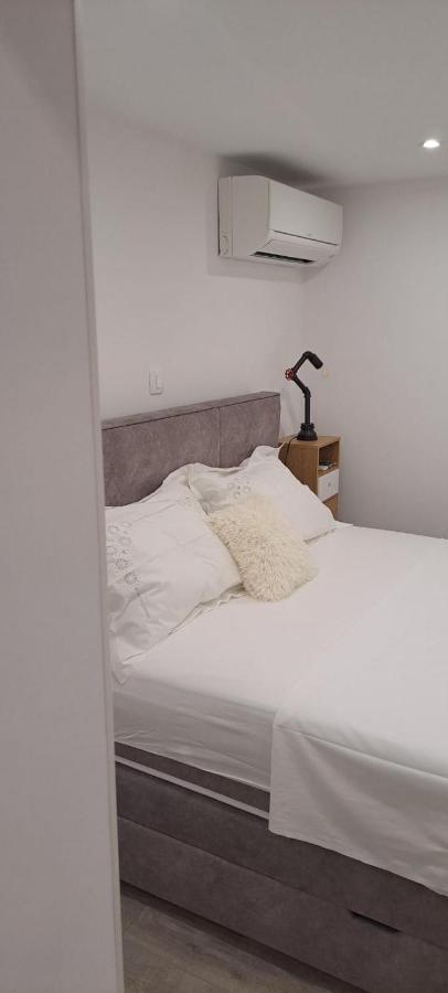 Apartment Fiora Каштела Экстерьер фото
